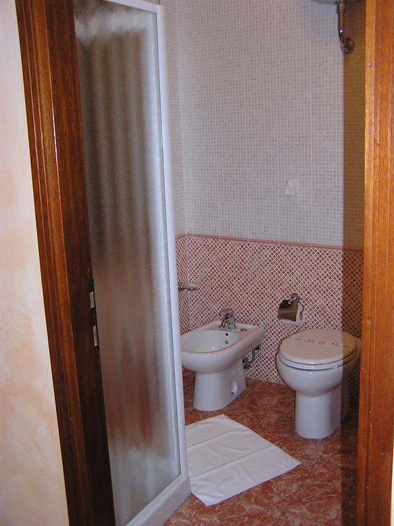 Hotel Mistral Portoscuso Chambre photo
