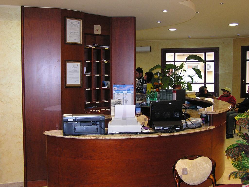 Hotel Mistral Portoscuso Extérieur photo