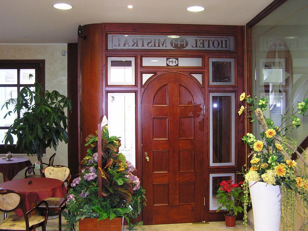 Hotel Mistral Portoscuso Extérieur photo