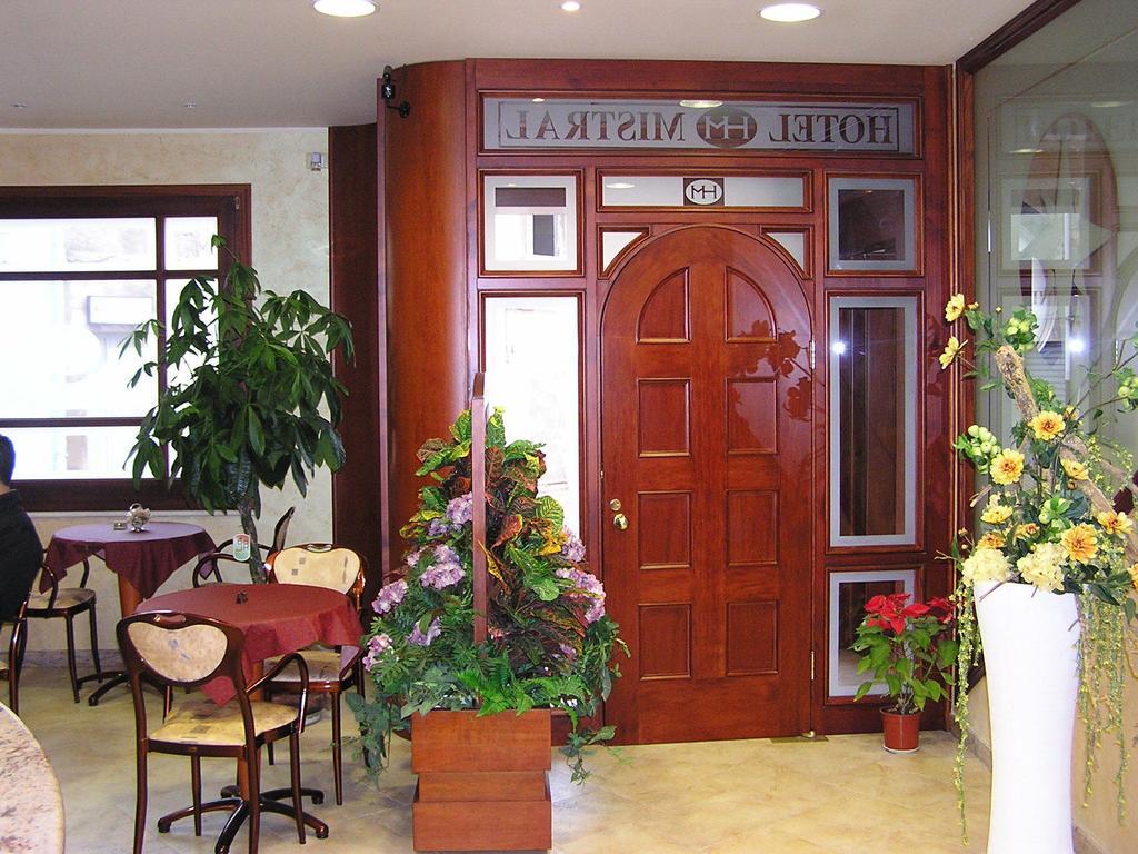 Hotel Mistral Portoscuso Extérieur photo