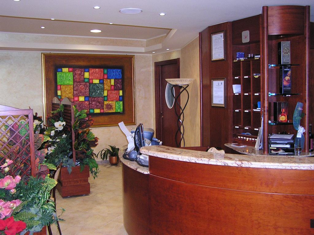Hotel Mistral Portoscuso Extérieur photo